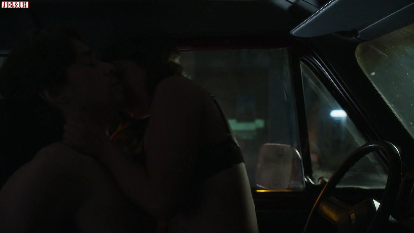 amanda arcuri – party of five ii