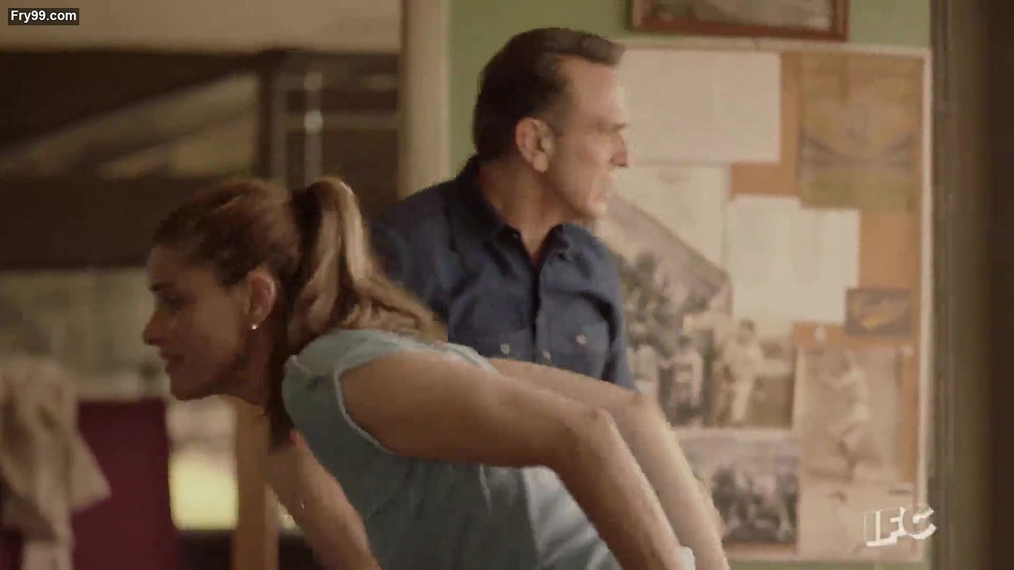 Amanda Peet – brockmire