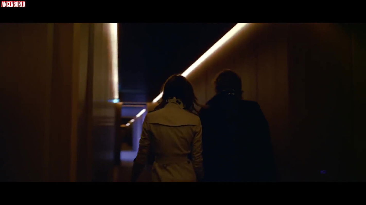 amber anderson – mr burberry