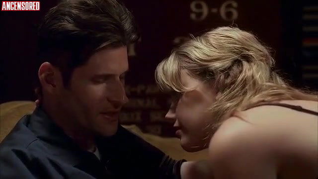 Amber Heard – Drop Dead Sexy