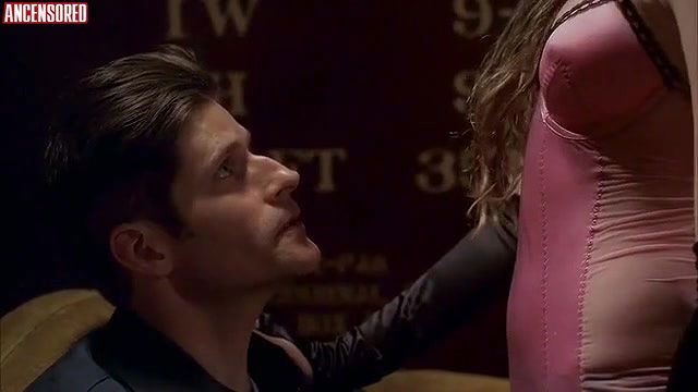 Amber Heard – Drop Dead Sexy