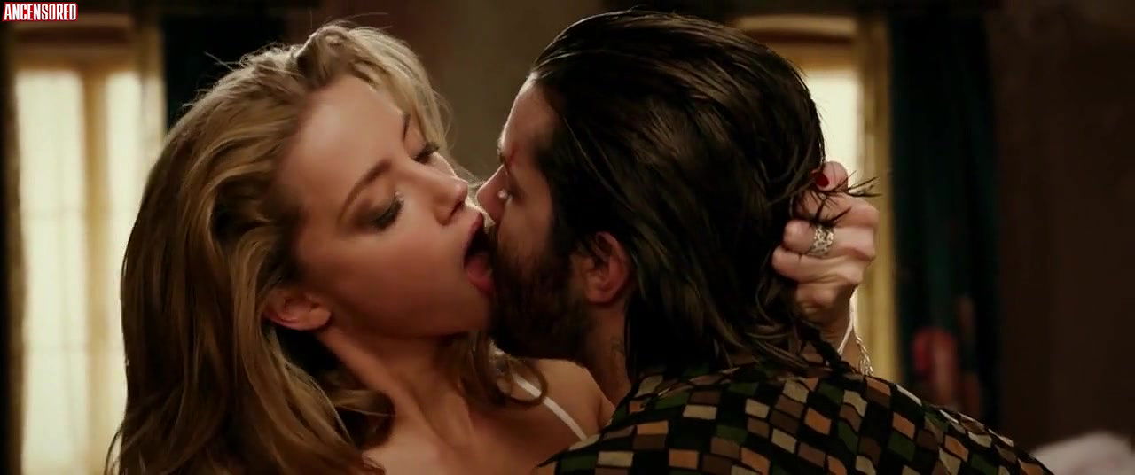 Amber Heard – london fields