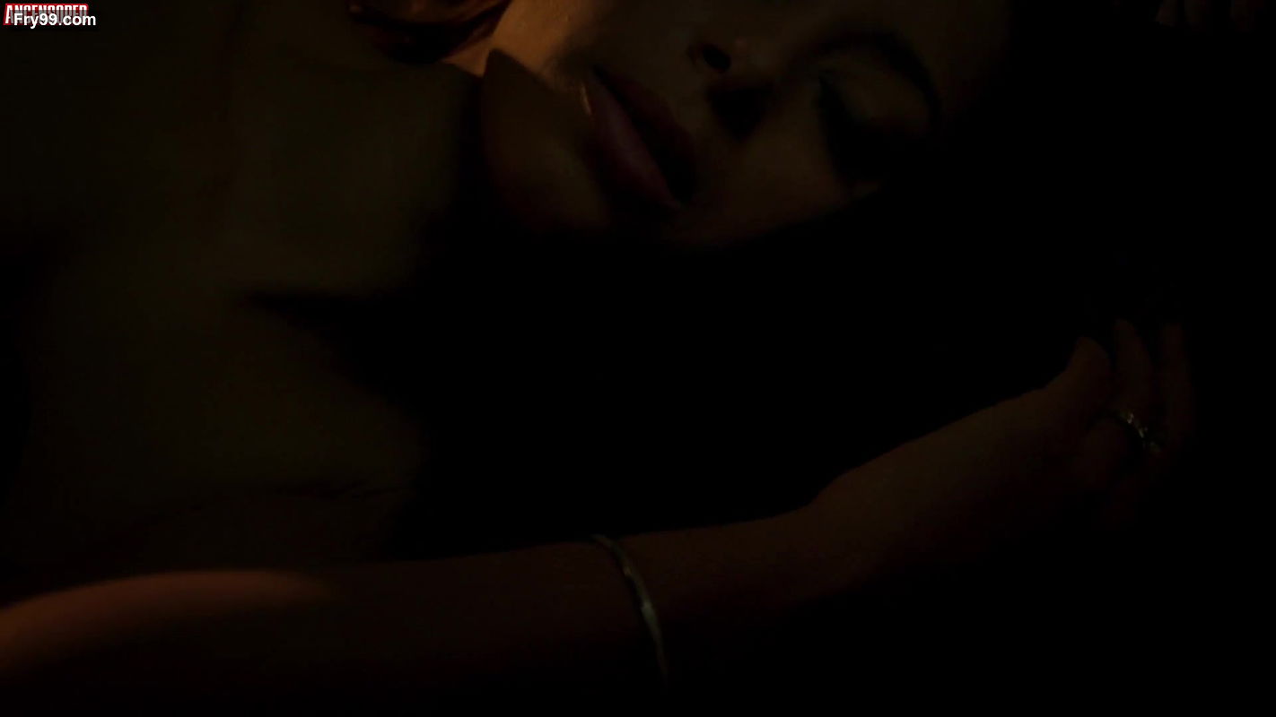 Amber Stevens – run the world