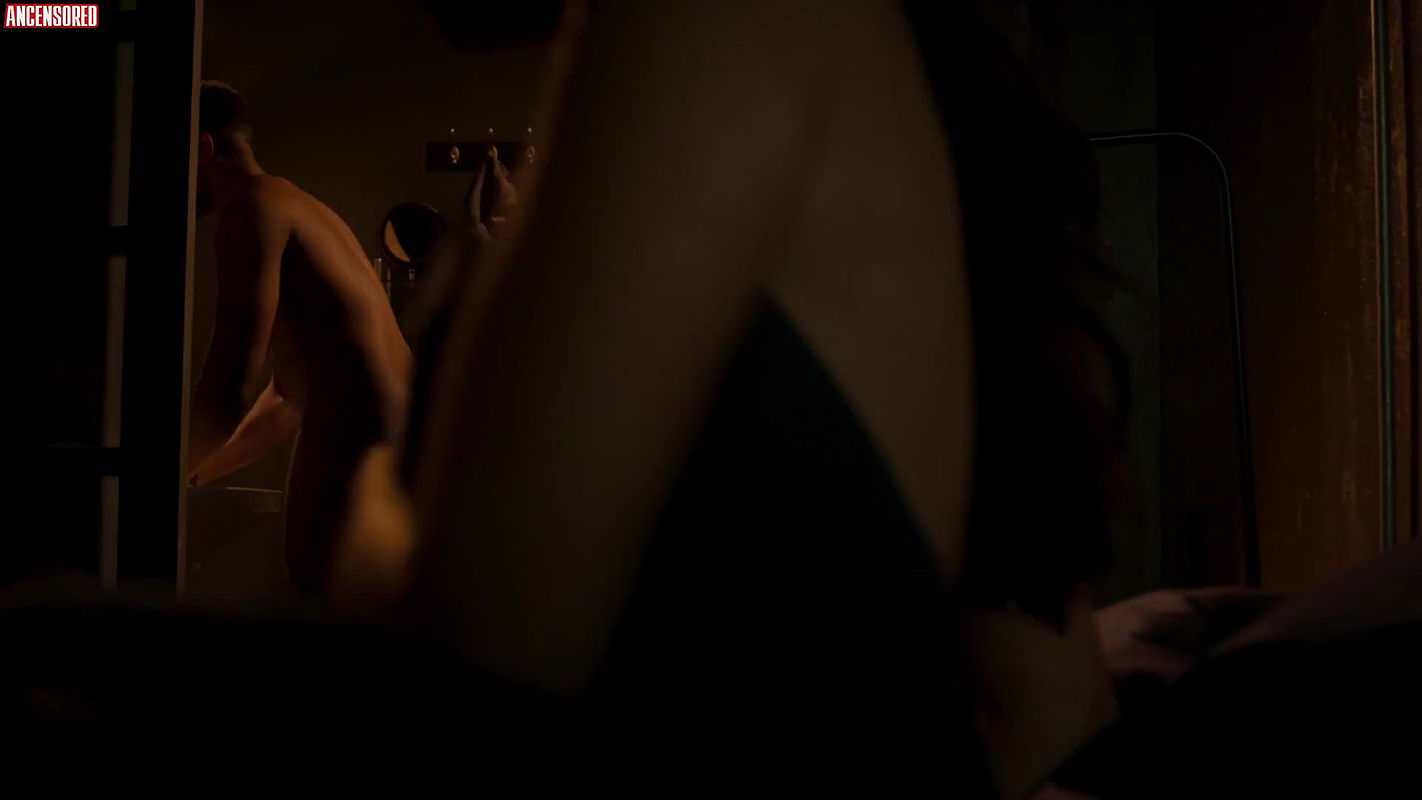 Amber Stevens – run the world