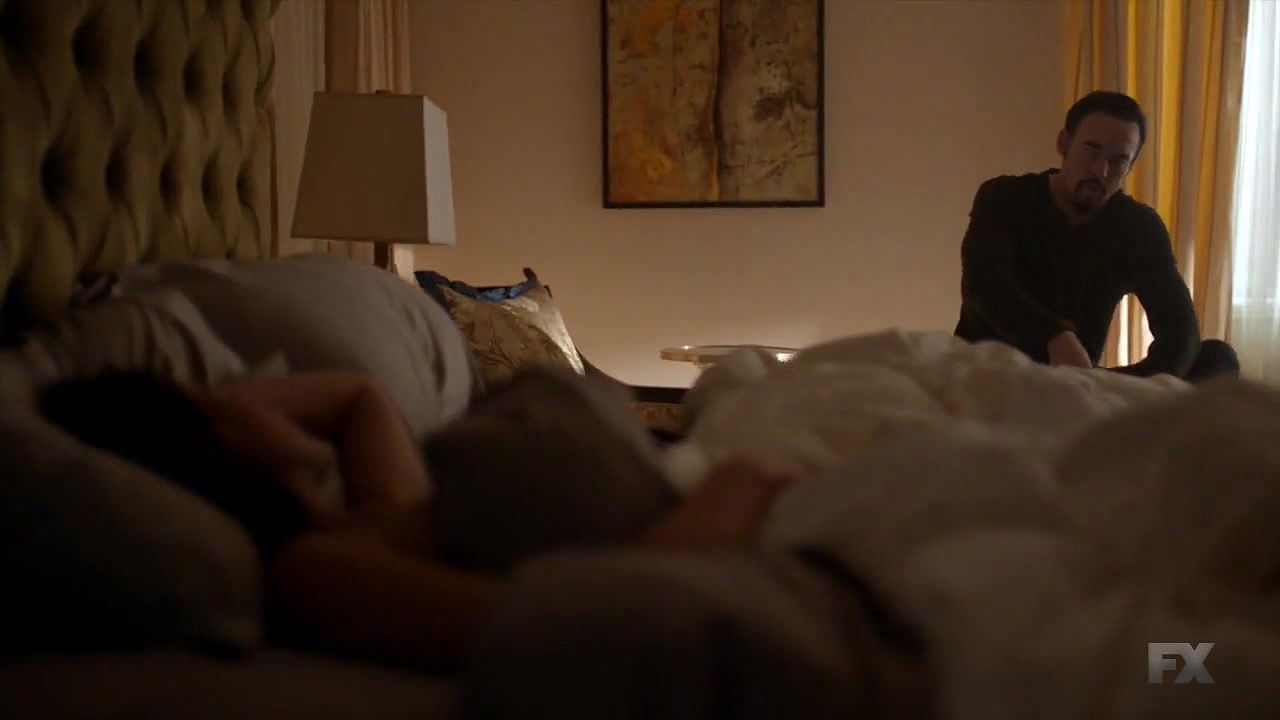 America Olivo – The Strain