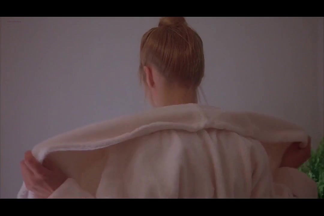 Ami Dolenz – Witchboard 2