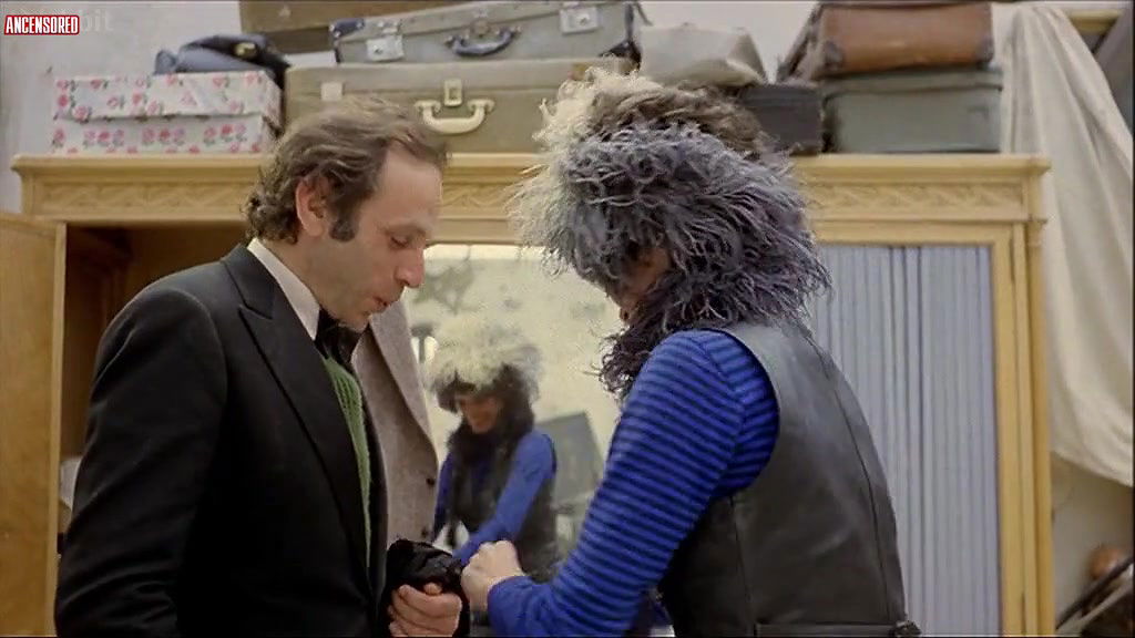 Amparo Mu – Mama Turns 100