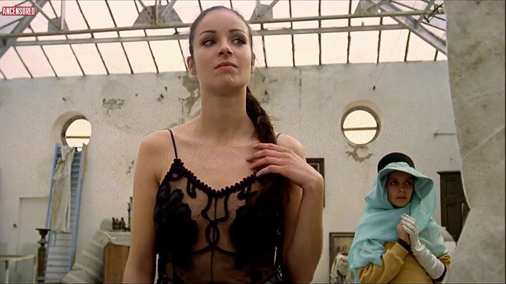 Amparo Mu – Mama Turns 100