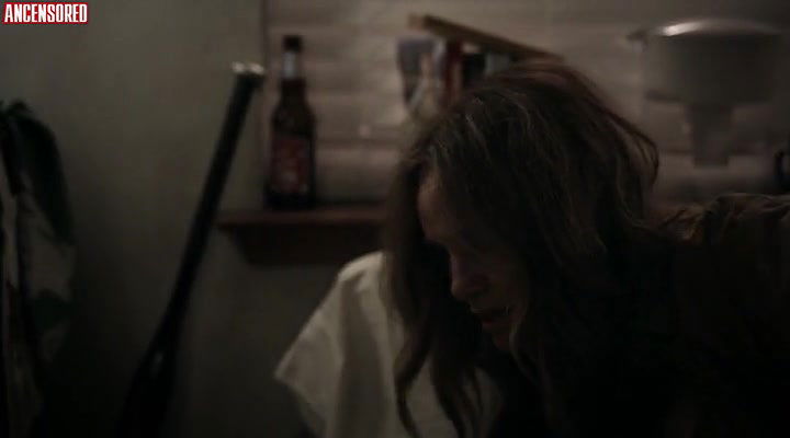 Amy Brenneman – tell me your secrets