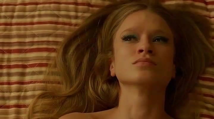 Amy Ferguson – split