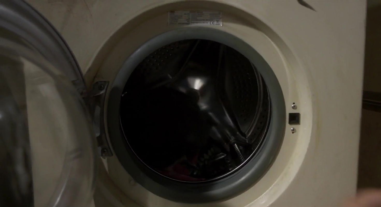 Amy Manson – estranged