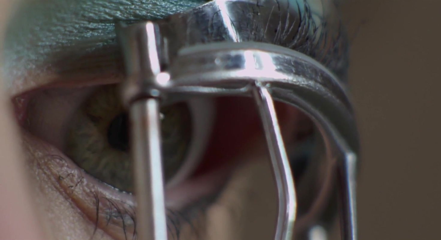 Amy Manson – estranged