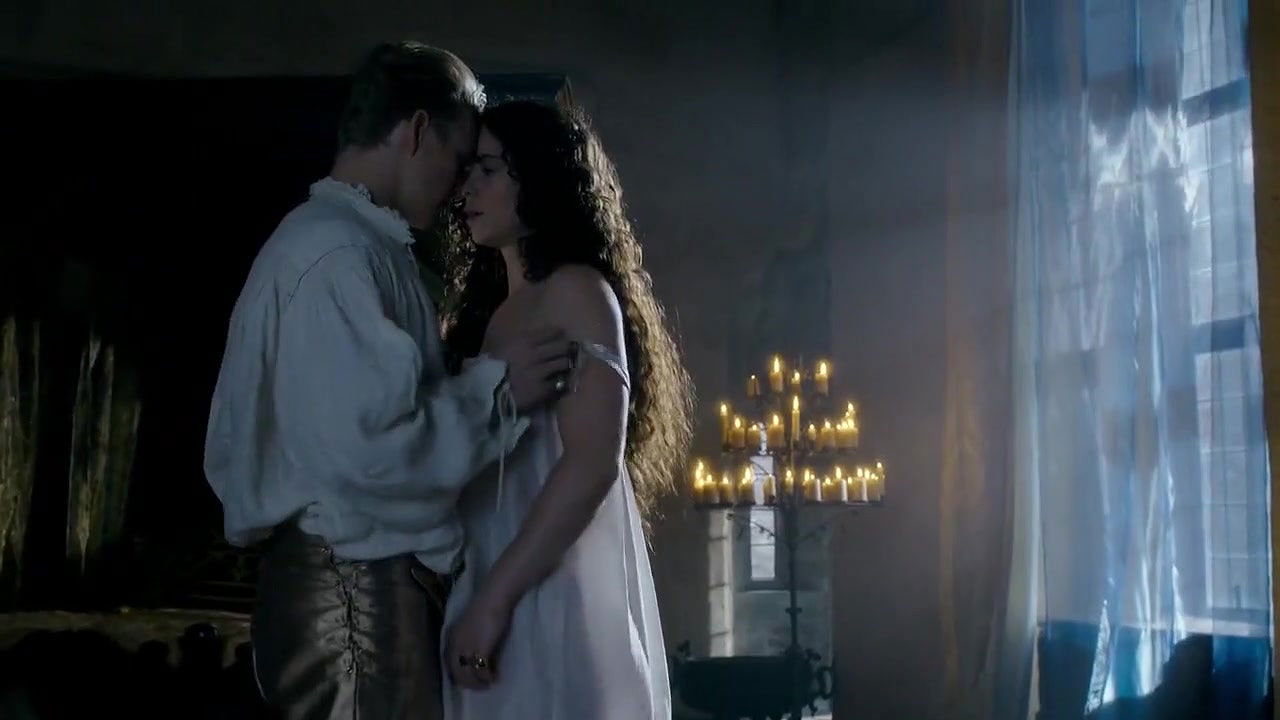 Amy Manson – the white princess