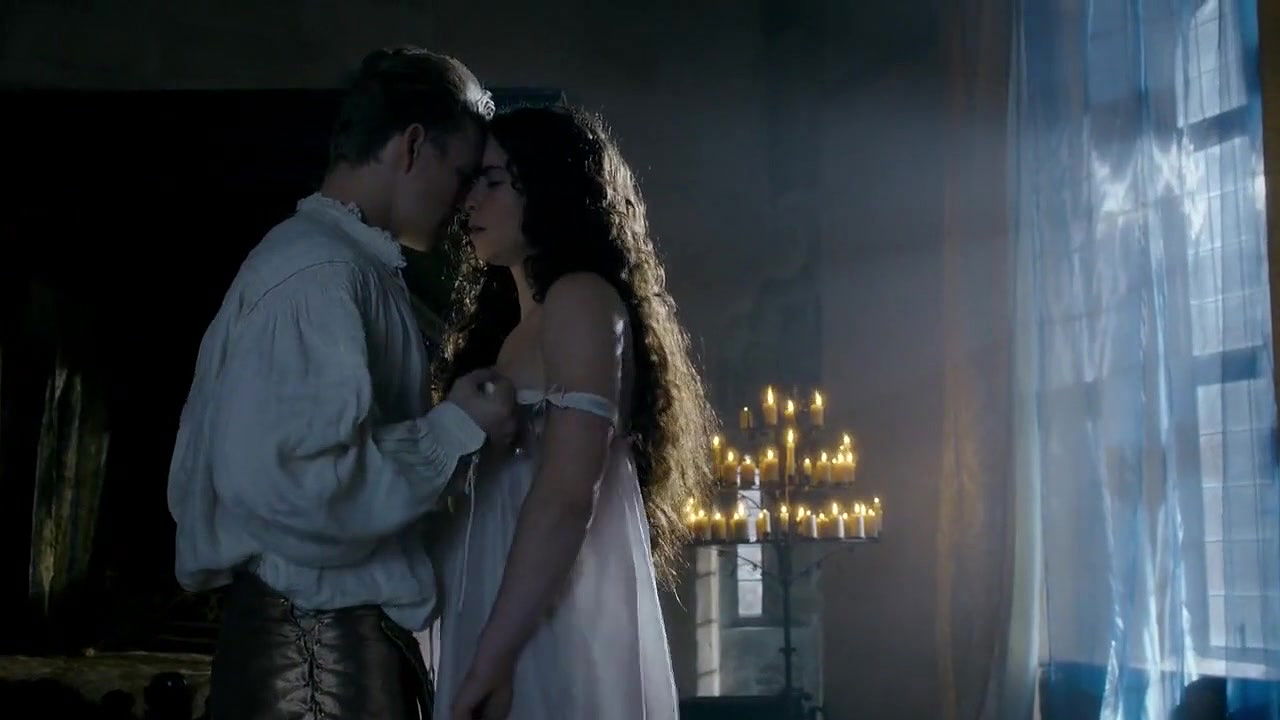 Amy Manson – the white princess