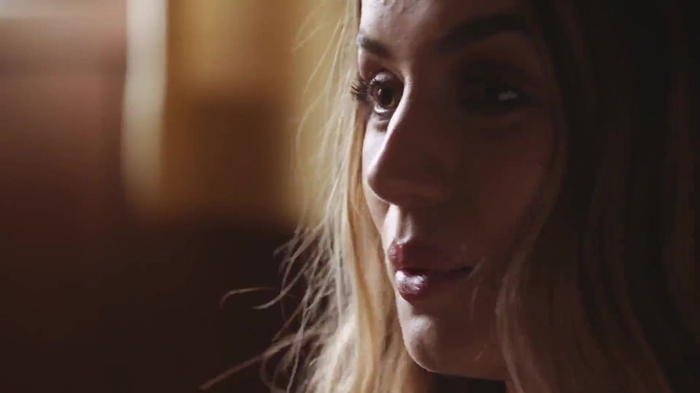 Ana de Armas – GQ Behind the Scenes