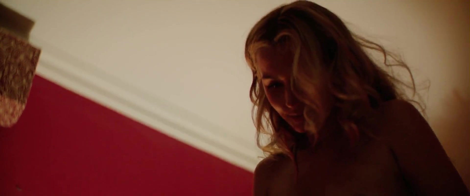 Ana de Armas – hands of stone