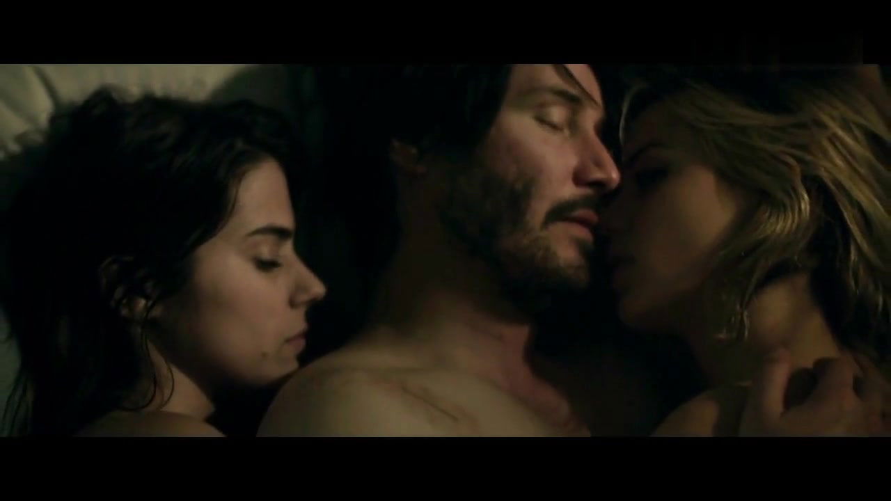 Ana de Armas – Knock Knock 2015