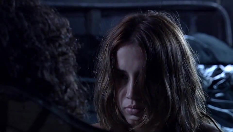 Ana de Armas – Madrigal