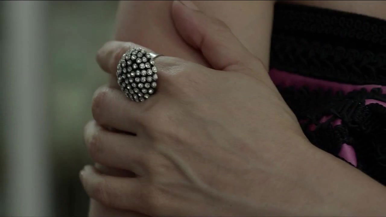 Ana de la Reguera – macho