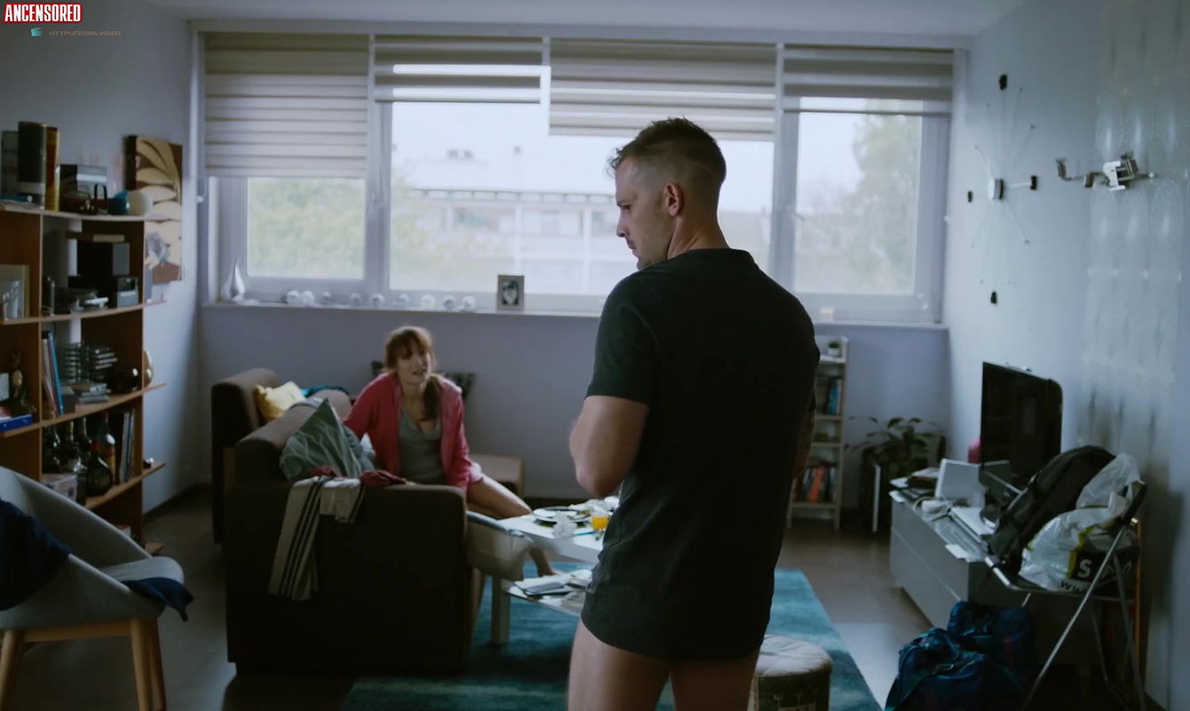 Ana Girardot – bonhomme