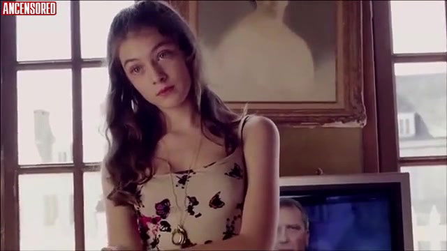 anamaria vartolomei – c comme couteau