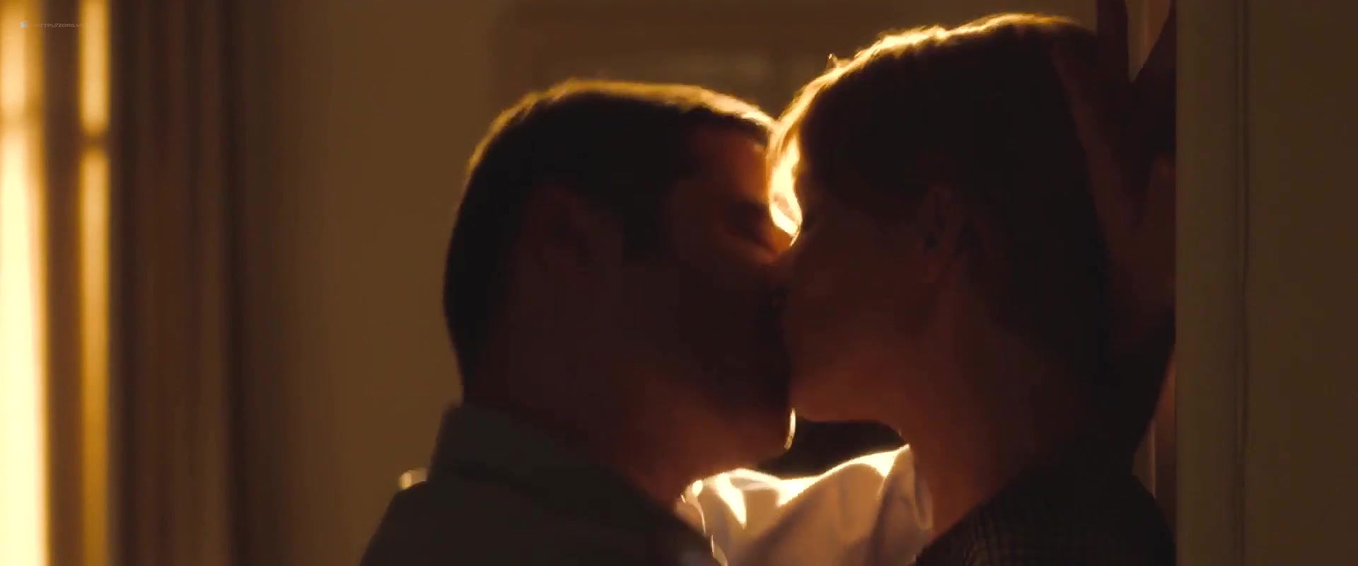 Andrea Osv – worlds apart