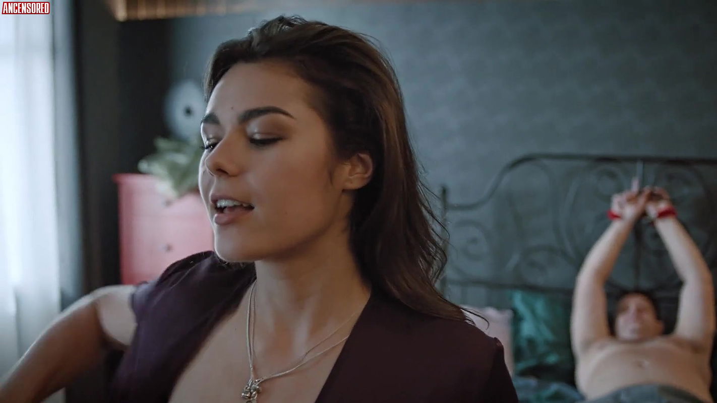 anfisa chernykh – roommate