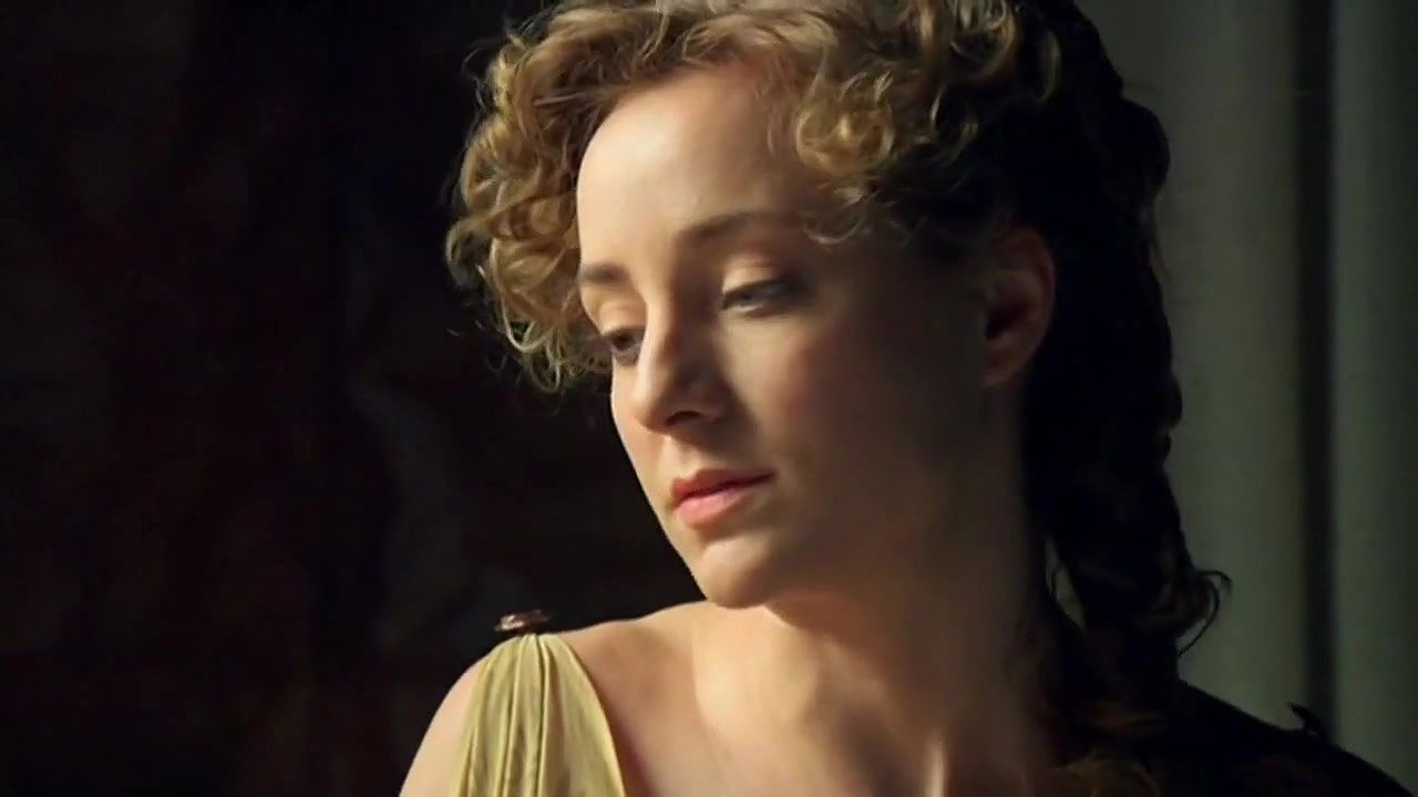 Angela Cremonte – Hispania