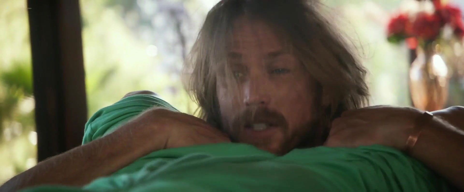 Angela Kinsey – half magic