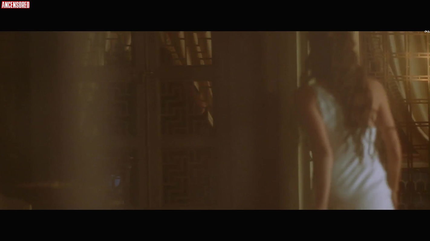 Angelina Jolie – Alexander