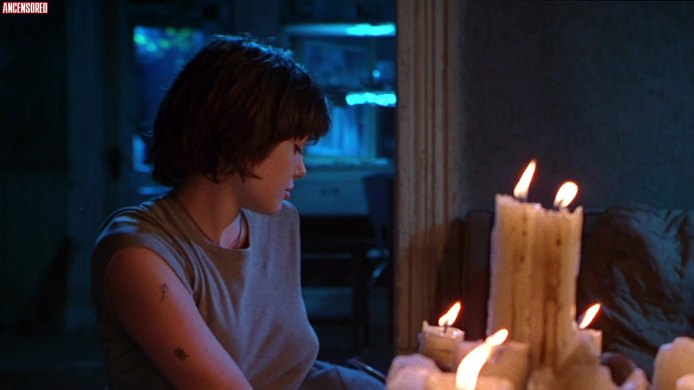 Angelina Jolie – Foxfire