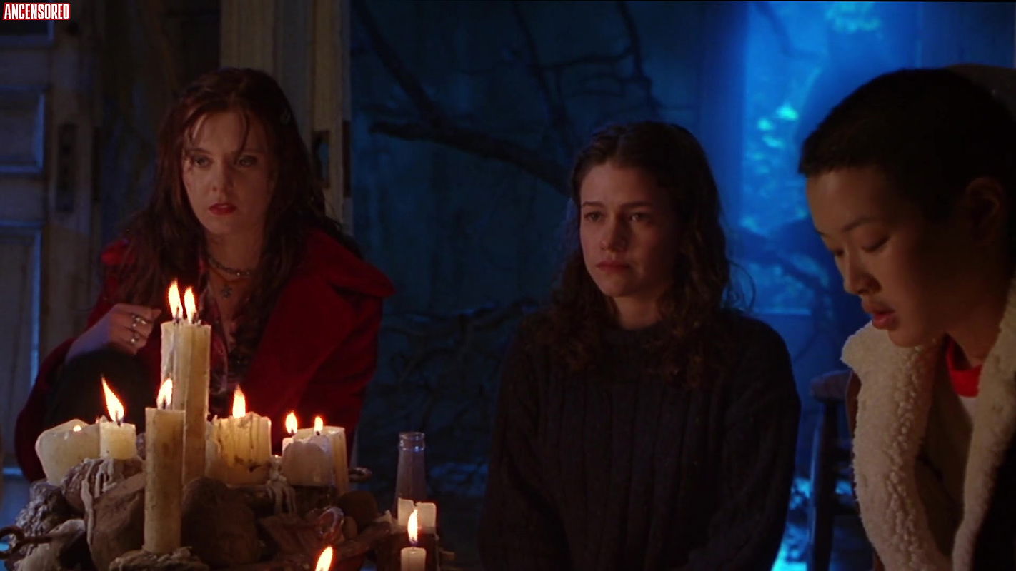 Angelina Jolie – Foxfire