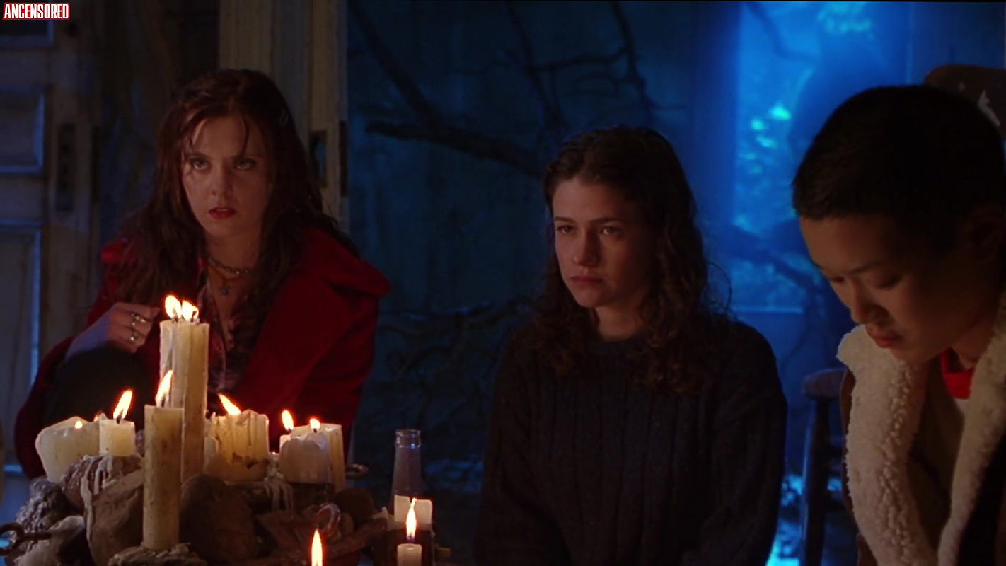 Angelina Jolie – Foxfire