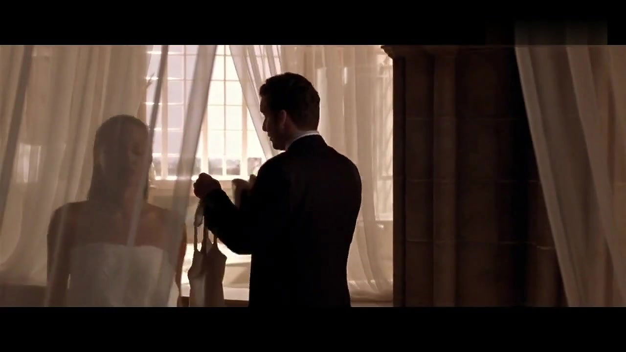 Angelina Jolie – Lara Croft Tomb Raider