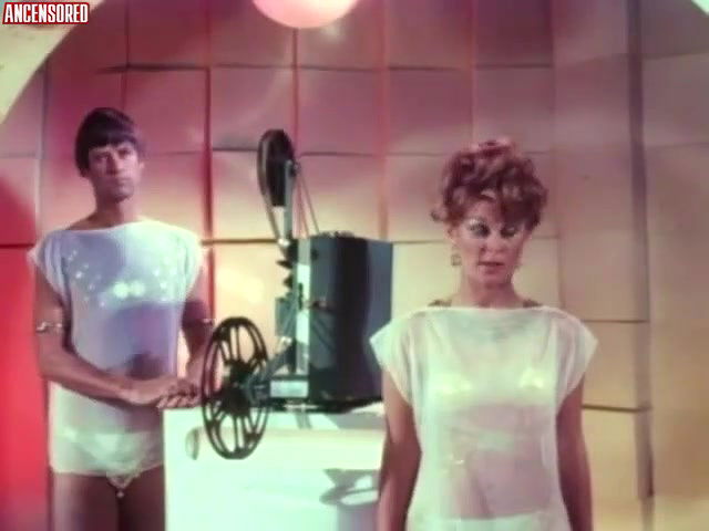 Angelique Pettyjohn – The Curious Female
