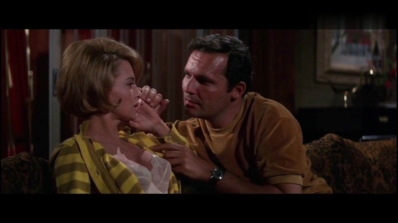 Angie Dickinson – Point Blank