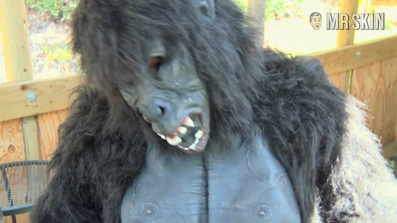 Angie Savage – bigfoot horror camp