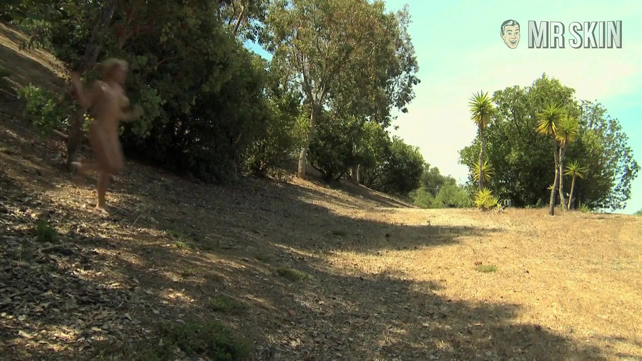 Angie Savage – bigfoot horror camp