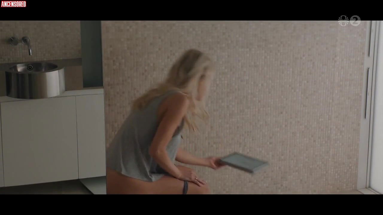 Anita Briem – the minister