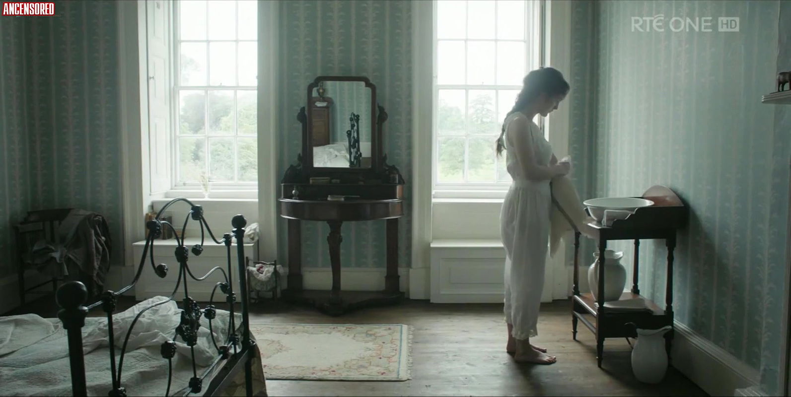 ann skelly – death and nightingales