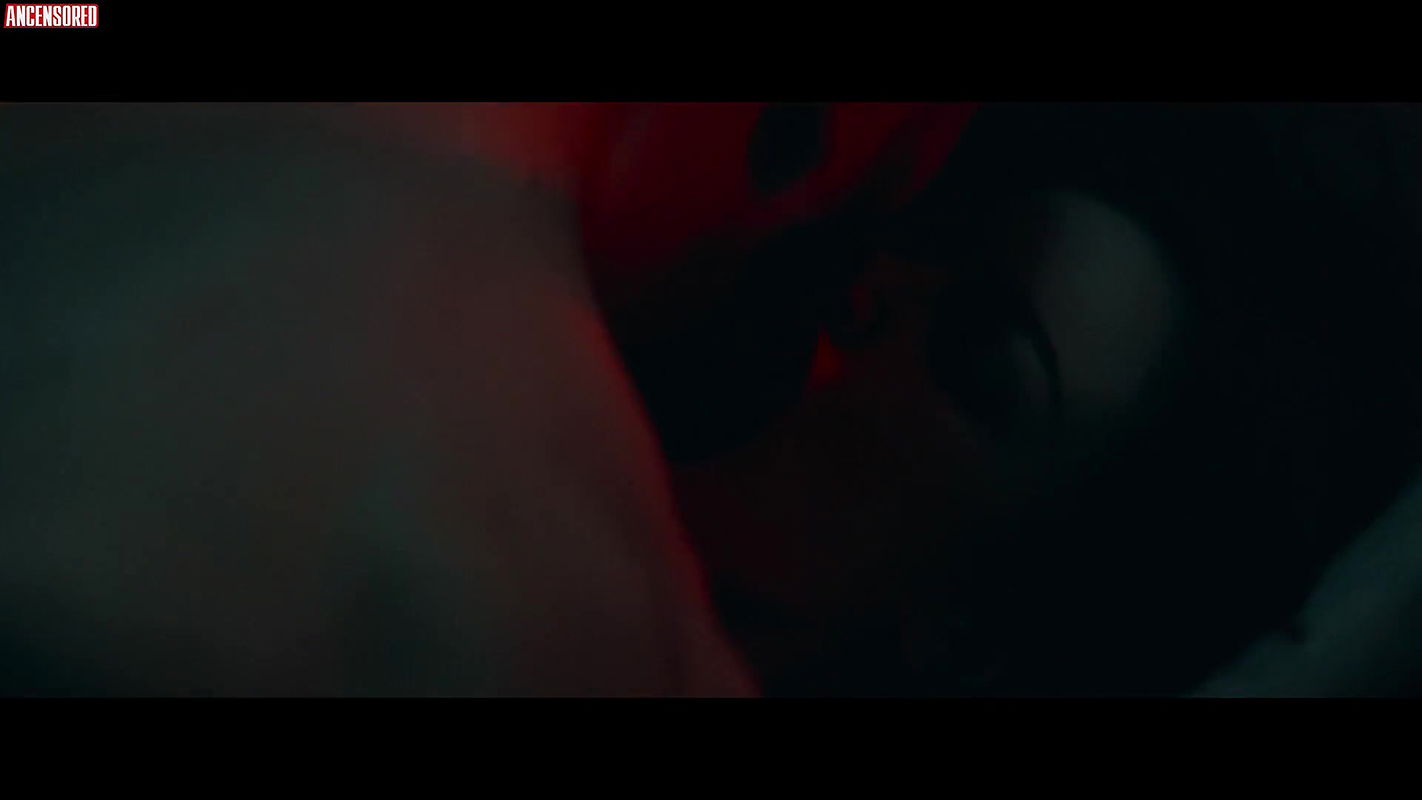 Anna Adamowicz – squat32