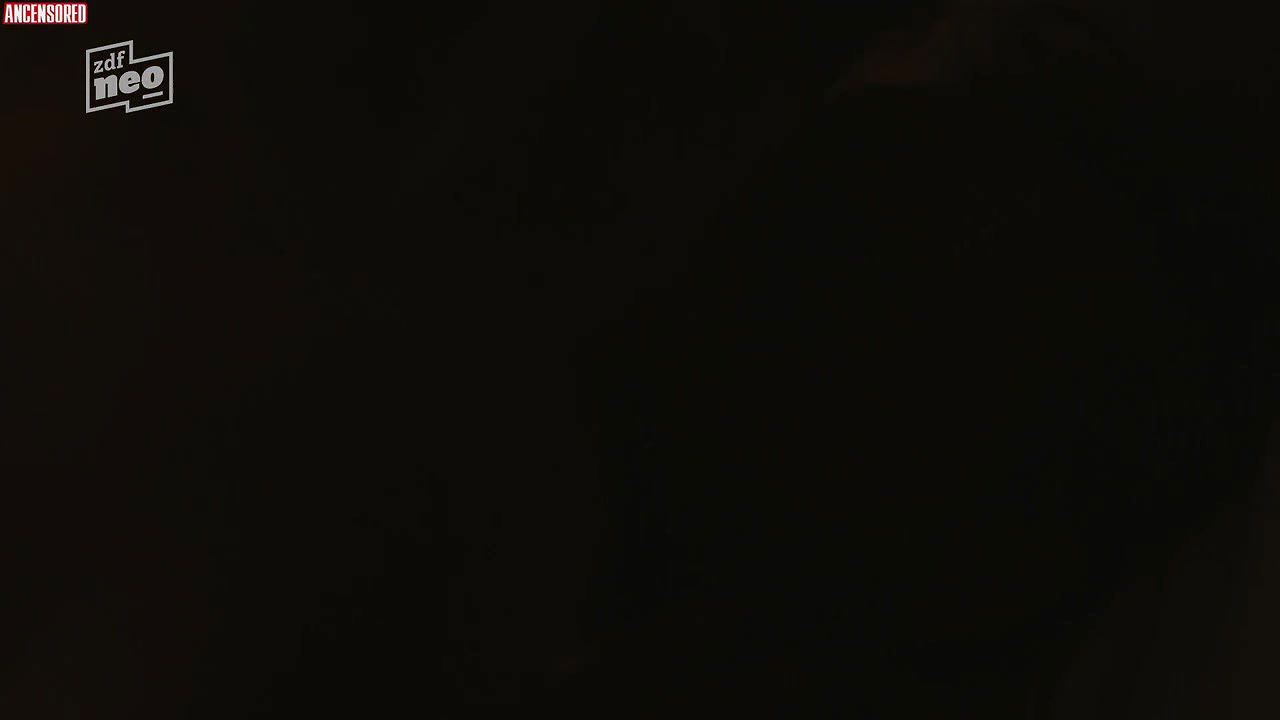 Anna Drijver – undercover