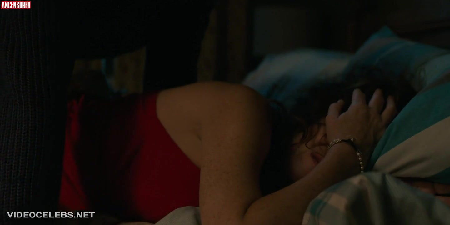 Anna Friel – deep water