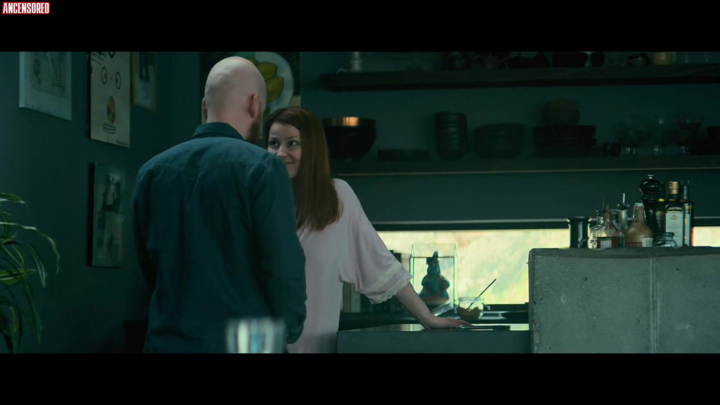 anna gunndis gudmundsdottir – black sands