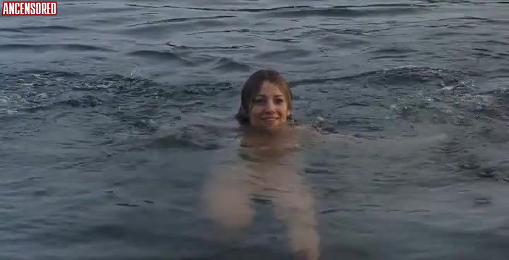 Anna Kendrick – a simple favor