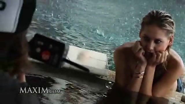 Anna Kournikova – Maxim Photoshot