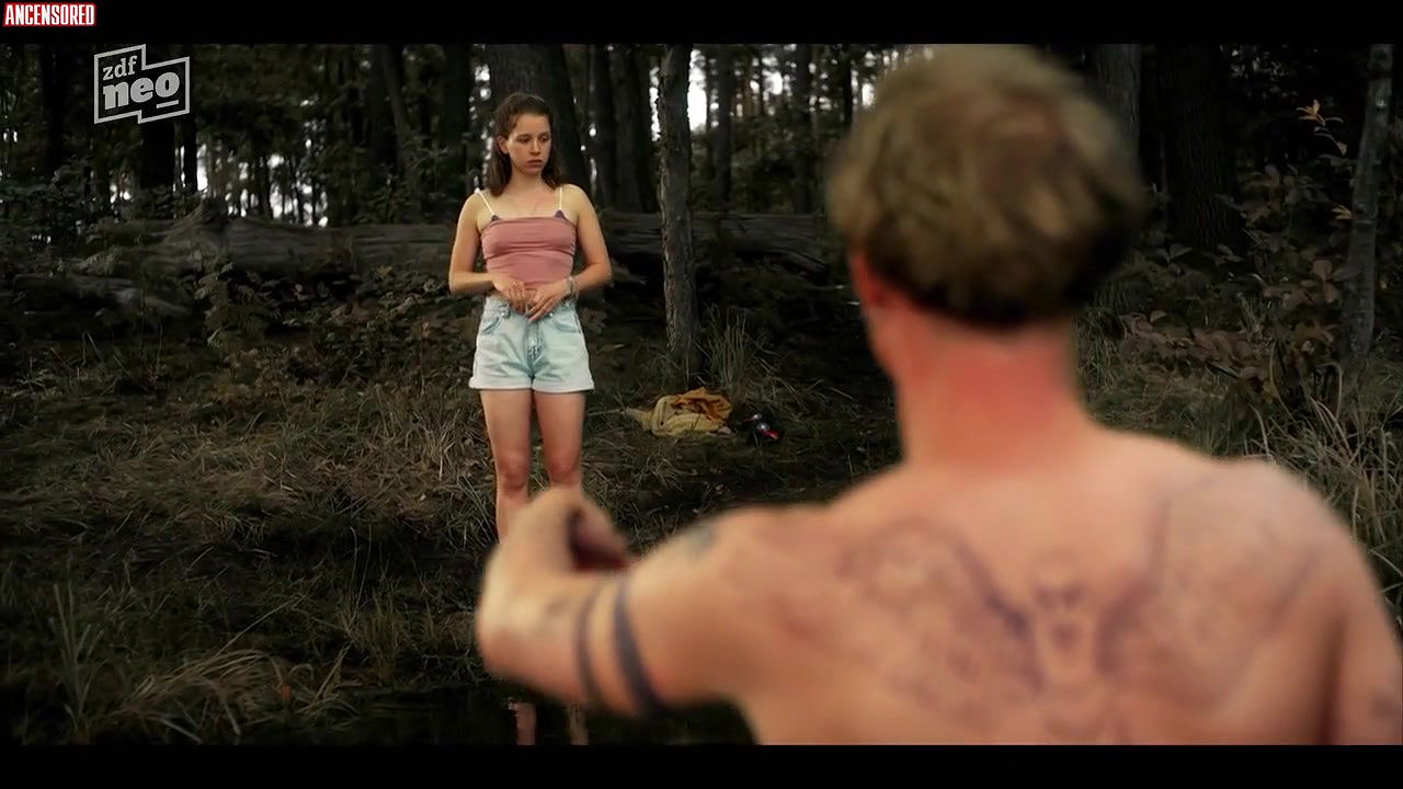 Anna Lena Klenke – 8 days