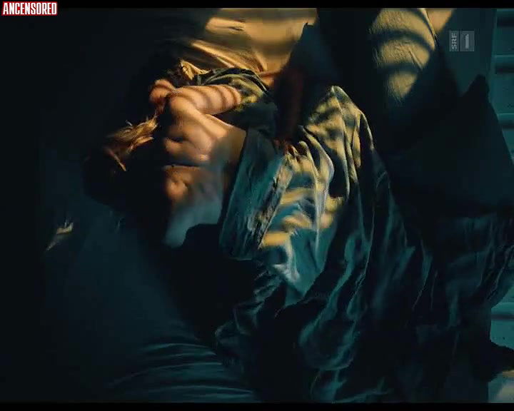 anna pieri – double vie