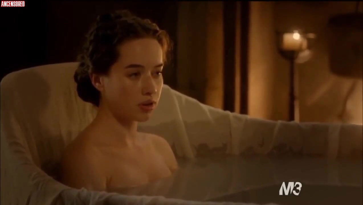 Anna Popplewell – Reign