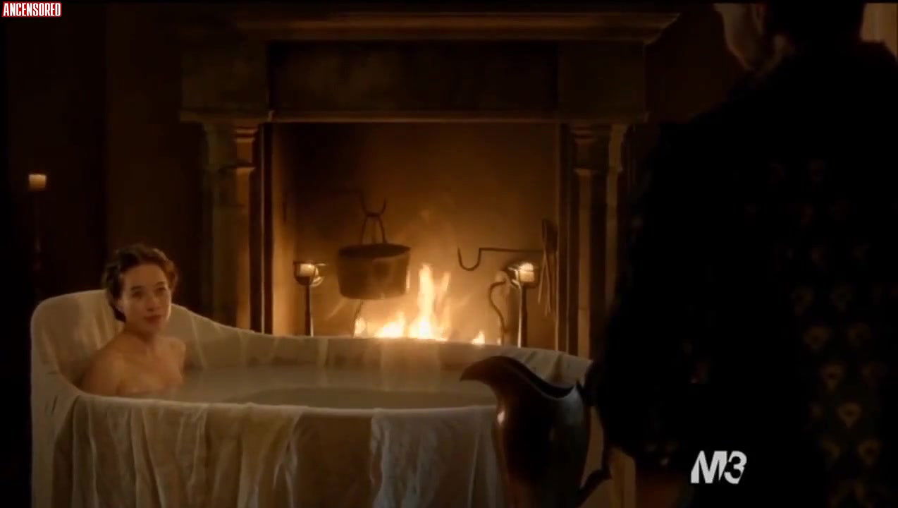 Anna Popplewell – Reign